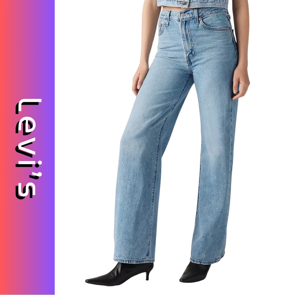 Levi's Light Wash Bootcut Denim Jeans